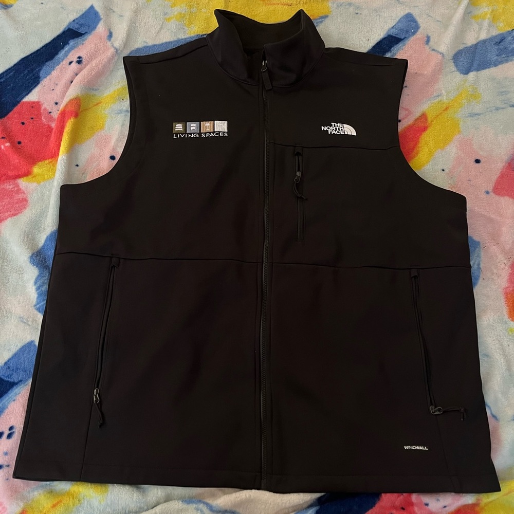 The North Face men’s vest